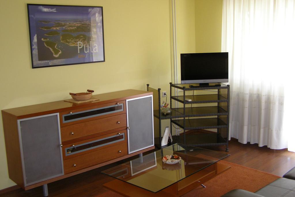 Apartment Vallelunga Πούλα Δωμάτιο φωτογραφία